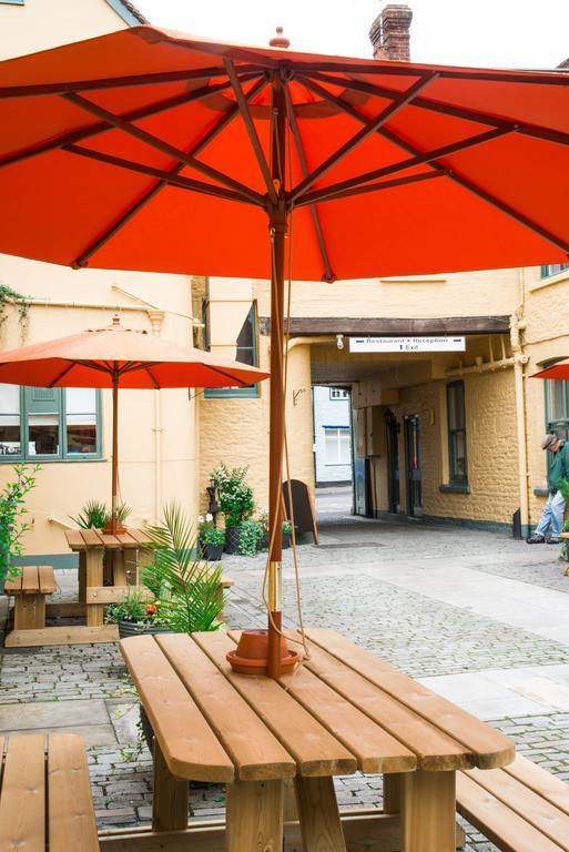 The Dolphin Hotel Wincanton Esterno foto