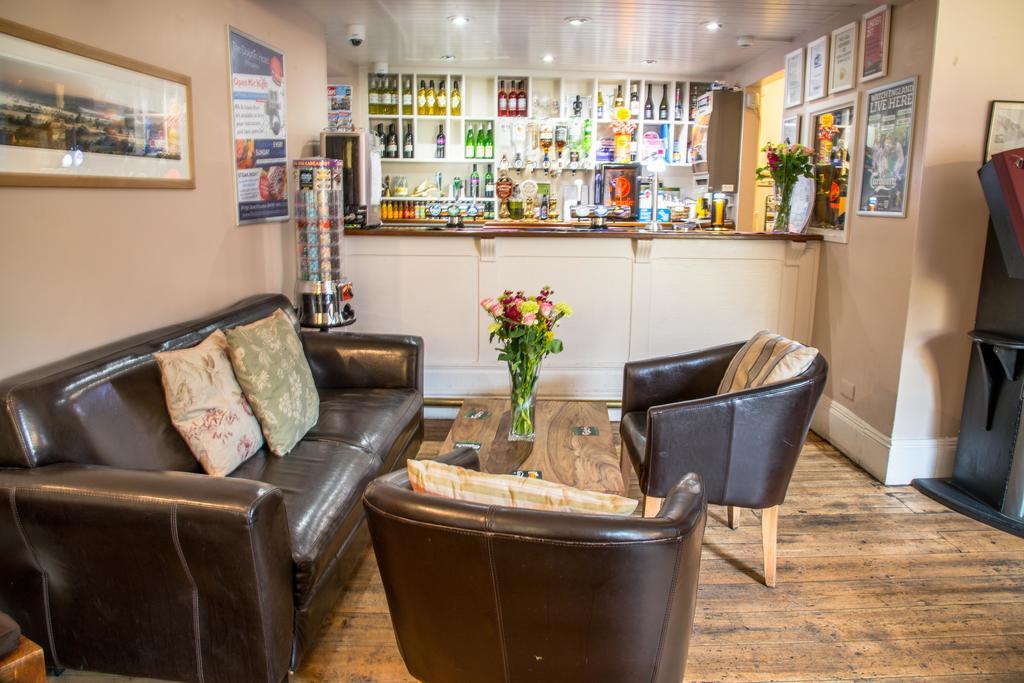 The Dolphin Hotel Wincanton Esterno foto